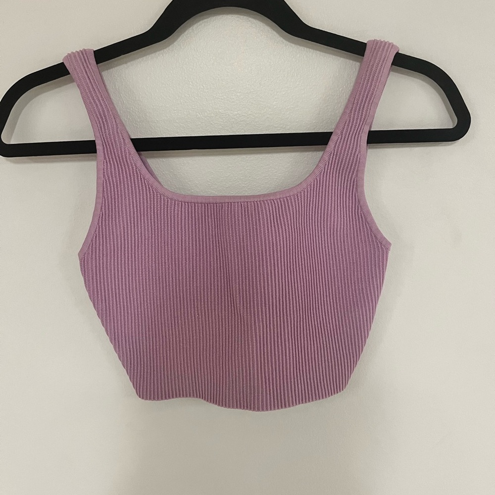 Aritizia Babaton tank in purple size small